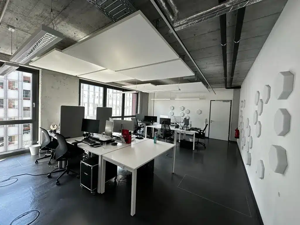 gute raumakustik durch deckensegel und wandabsorber Akustikberatung gute Raumakustik durch Deckensegel und Wandabsorber